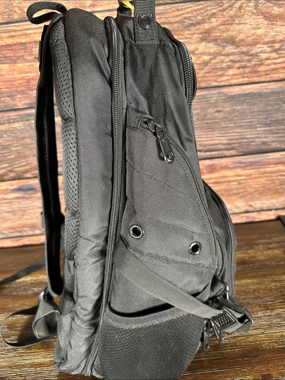 SwissGear Black Men's Everyday Travel & Laptop Backpack